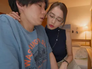 ACZD-139 Pheromone-Like Lover Boy Aki