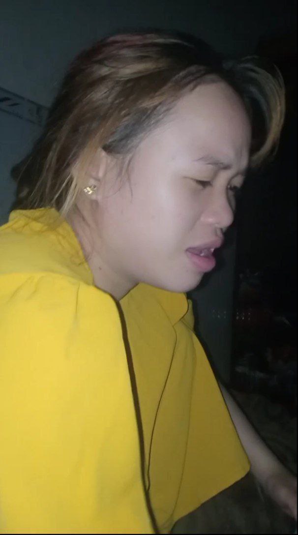 Một người mẫu siêu xinh đẹp được một gã đàn ông giàu có đưa đến một khách sạn cao cấp và quan hệ tình dục điên cuồng ngay trước cửa sổ của một tòa nhà cao tầng. Họ quan hệ tình dục từ ngày đến đêm và cuối cùng quan hệ tình dục qua đường hậu môn theo nhiều cách...